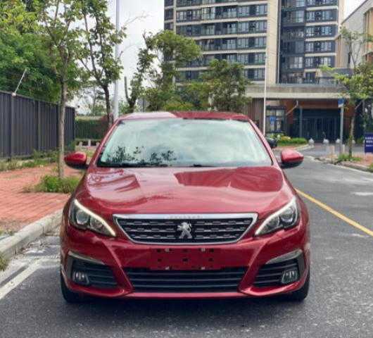 Peugeot 308 année 2017 Automatique Édition Luxe voiture d'occasion de marque française