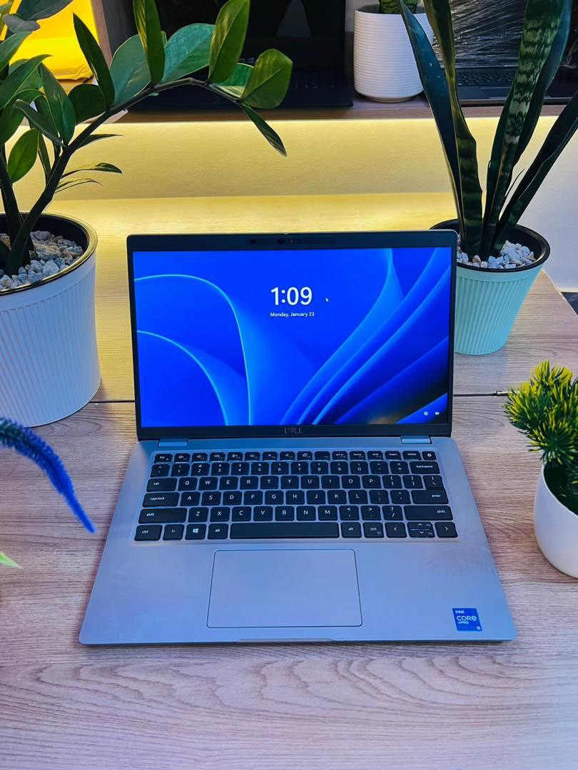 DELL Latitude 5420 vPro Laptop core i5 11th  Écran tactile 14 FHD